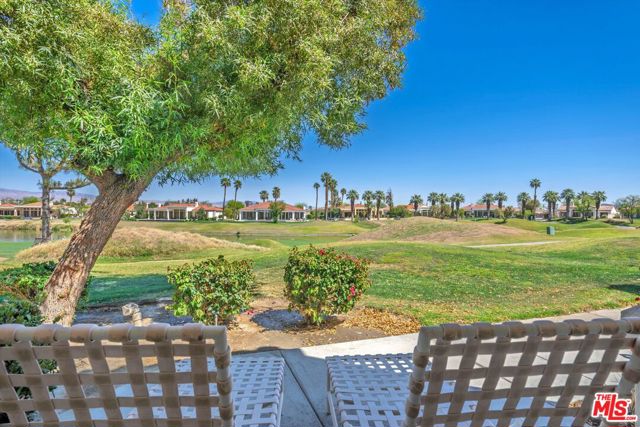 57766 Interlachen, La Quinta CA: https://media.crmls.org/mediaz/79bc2460-69b1-410c-9162-918aeaf5b861.jpg