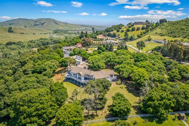 229 Payne Road, San Juan Bautista CA: https://media.crmls.org/mediaz/79bc6b35-6f66-4269-8425-f47ea898b8f9.jpg