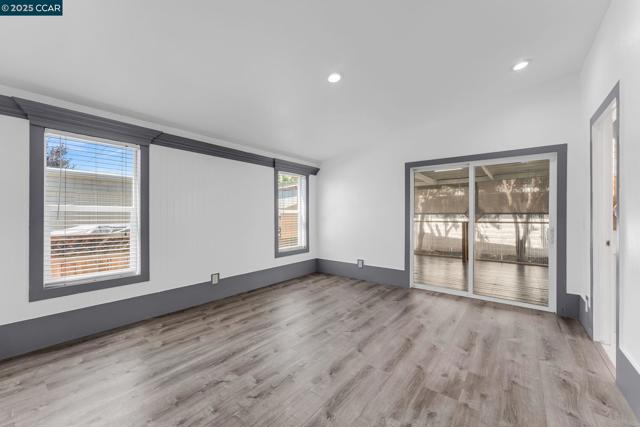 189 Suez Dr, Pacheco CA: https://media.crmls.org/mediaz/79bcef7c-b739-48cd-9d22-b5378804c230.jpg