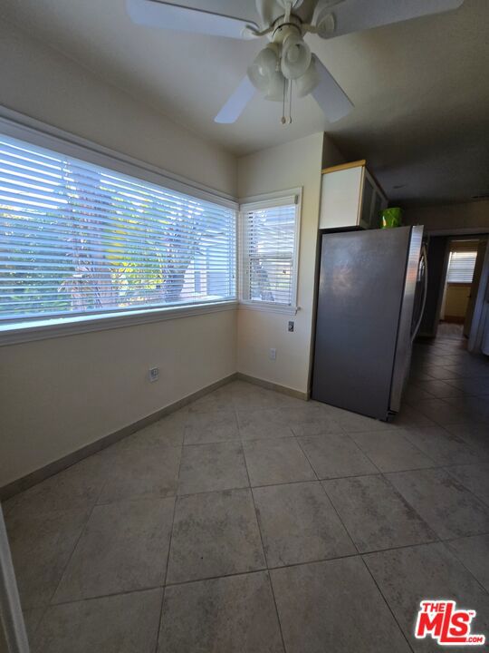 4512 Chasar Place, Los Angeles CA: https://media.crmls.org/mediaz/79bd18ea-b7ed-450b-9d23-2f20b454f5c8.jpg