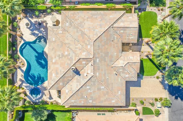 48224 Big Horn Drive, La Quinta CA: https://media.crmls.org/mediaz/79be7b94-210a-4a24-b4b5-e32109654717.jpg