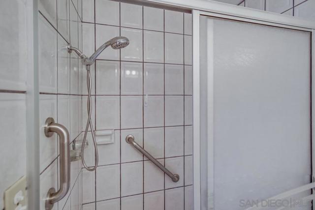 1354 Chalcedony St, San Diego CA: https://media.crmls.org/mediaz/79beb4b7-b589-47c5-b82e-40d7213fa799.jpg