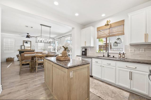 Image 14 of 41 For 26849 Silver Spur Ct