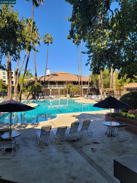 310 N Civic Dr., Walnut Creek CA: https://media.crmls.org/mediaz/79bedfd0-01aa-4706-be92-0769eb2e4297.jpg