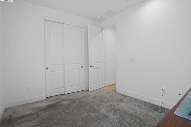 1205 S Ross Ct, Mountain House CA: https://media.crmls.org/mediaz/79bf090c-f04c-4506-ae31-9a442e025de0.jpg