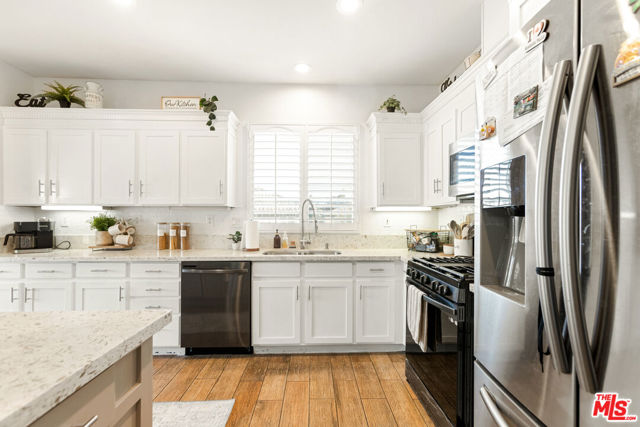 Image 17 of 39 For 15003 Pine Valley Circle