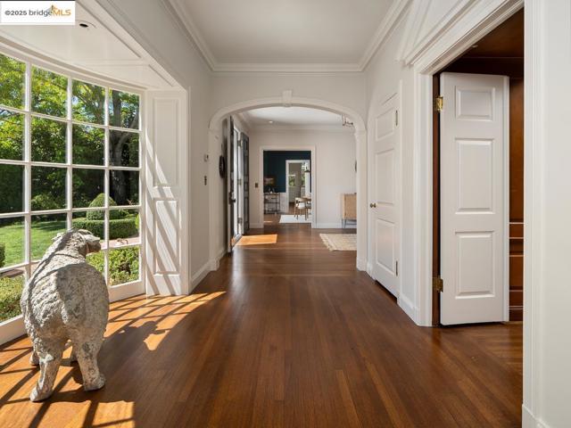 120 Hazel Ln, Piedmont CA: https://media.crmls.org/mediaz/79bfef3e-66b0-4bb9-a01c-66dedbf4dbe1.jpg