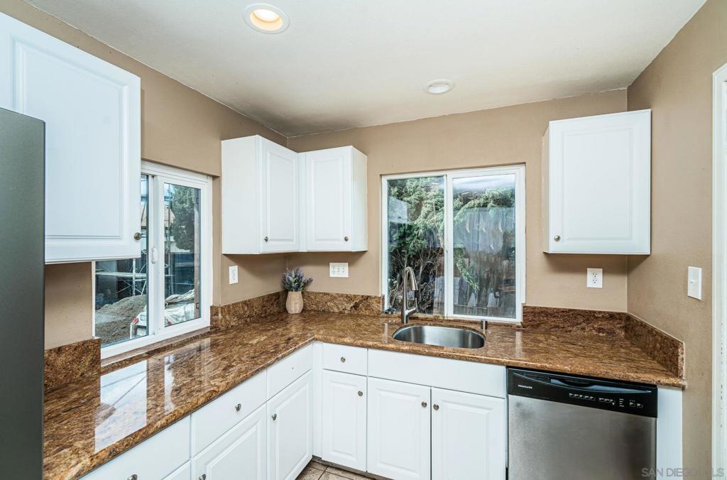 4954 63rd - photo 4