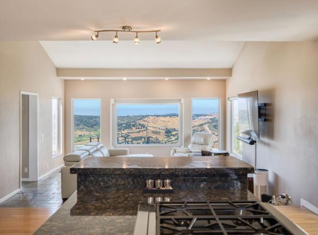 25681 Whip Road, Monterey CA: https://media.crmls.org/mediaz/79c1c404-13ba-4d07-a7d6-d1b2f45d63d7.jpg