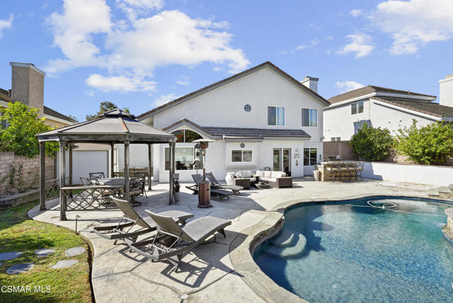 14291 Clemson Street, Moorpark CA: https://media.crmls.org/mediaz/79c215e8-f3d6-454f-a2b8-b181eb76ff11.jpg