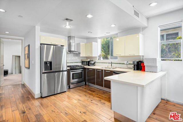 848 Irolo Street, Los Angeles CA: https://media.crmls.org/mediaz/79c3941b-9d2d-453c-880d-0f38ee840bfd.jpg