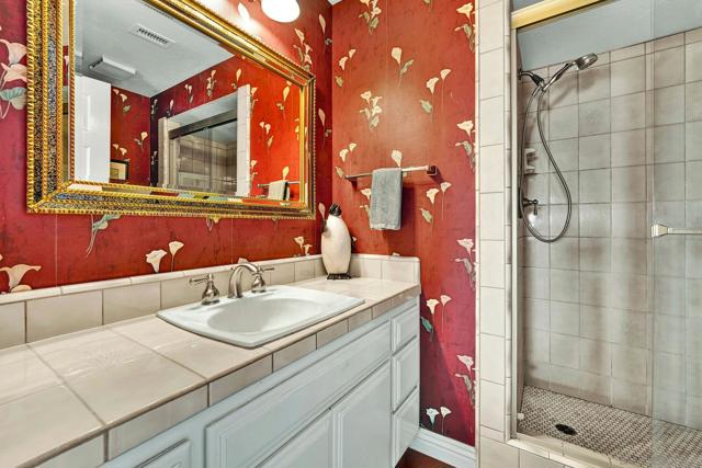 17505 Corte Lomas Verde, Poway CA: https://media.crmls.org/mediaz/79c49eda-df15-45e2-872f-80768168f50e.jpg
