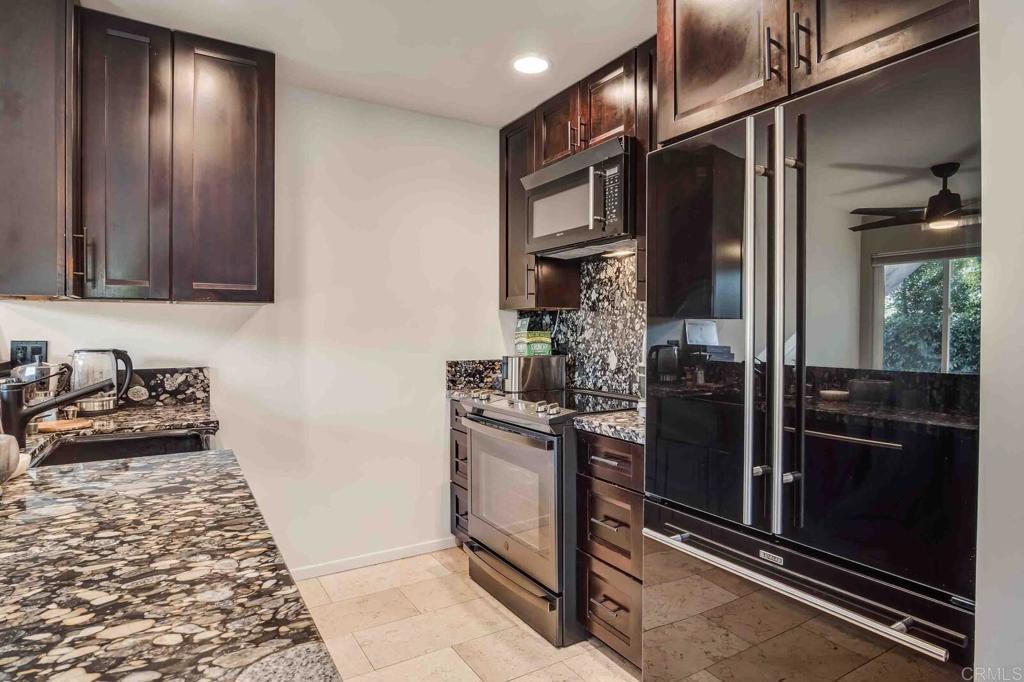 646 Solana Circle - photo 12