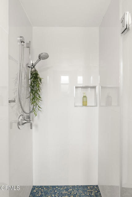 4160 Madison Avenue, Culver City CA: https://media.crmls.org/mediaz/79c69386-7ac4-47c0-beb5-878ba2bf34a9.jpg
