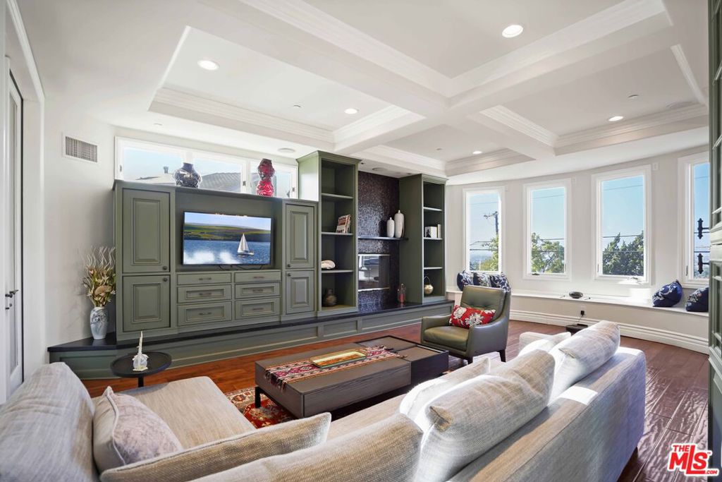 MLS #26858457 image #26