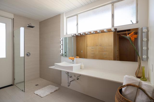 811 Di Giorgio Road, Borrego Springs CA: https://media.crmls.org/mediaz/79c760d7-08e4-4956-96bb-d9aef8108cfd.jpg