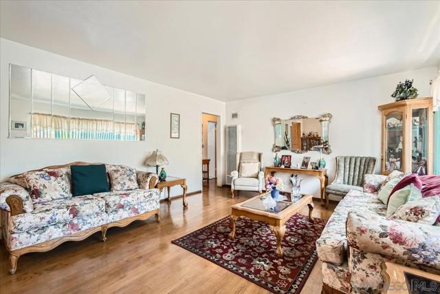 3145 Chollas Road, San Diego CA: https://media.crmls.org/mediaz/79c7edce-2875-4e44-a7da-b9b065e0398d.jpg