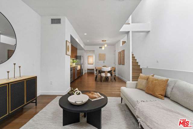 940 E 2nd Street, Los Angeles CA: https://media.crmls.org/mediaz/79c8ad61-aa69-4e74-a8dc-55798dc36a6b.jpg