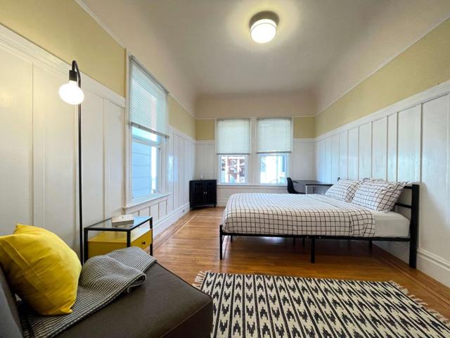 168170 Bernard Street, San Francisco CA: https://media.crmls.org/mediaz/79c944b2-e96d-4a68-9785-4e4220f6b8c2.jpg