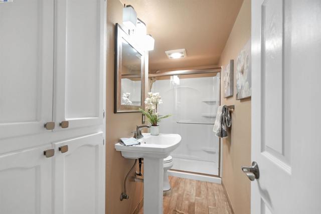 745 Wasatch Dr, Fremont CA: https://media.crmls.org/mediaz/79c962ed-39a8-4383-808d-186af71ff097.jpg