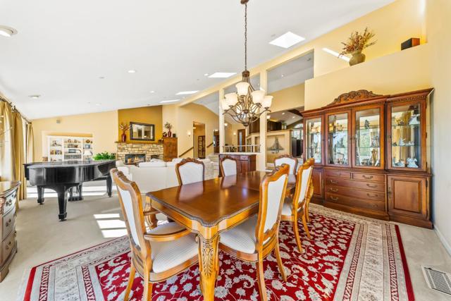 153 Castillo Court, Aptos CA: https://media.crmls.org/mediaz/79c985ed-9768-4b2b-99be-8b8927cb2e9c.jpg