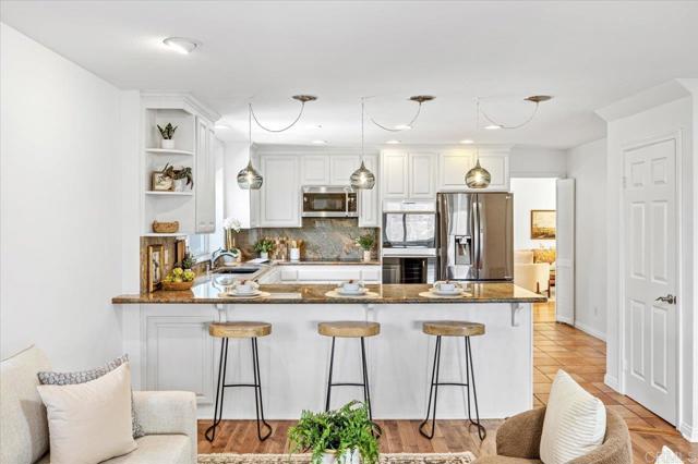 3439 Via Loma Vista, Escondido CA: https://media.crmls.org/mediaz/79cb28e3-dfa1-4a41-a376-f7f318da6676.jpg