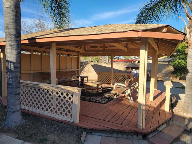 Detail Gallery Image 5 of 20 For 13713 Deer Hill Pl., Moreno Valley,  CA 92553 - 4 Beds | 2 Baths