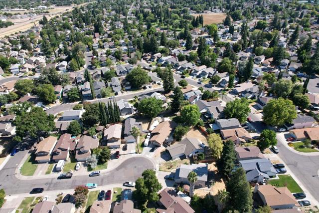 1190 Rio Norte Way, Sacramento CA: https://media.crmls.org/mediaz/79cc18c0-d8c2-4767-807d-b1c6aa9136a8.jpg