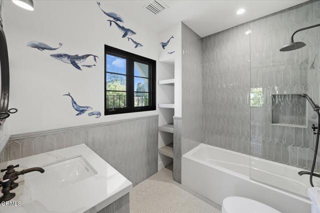 Detail Gallery Image 43 of 76 For 1329 Campbell St, Glendale,  CA 91207 - 4 Beds | 6 Baths