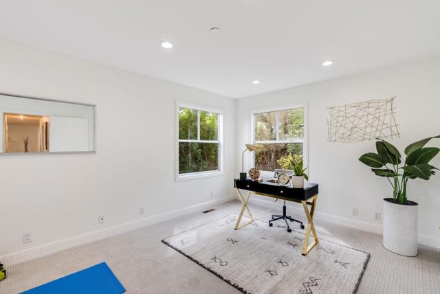 1050 Connecticut Drive, Redwood City CA: https://media.crmls.org/mediaz/79ced0f5-4fe2-49ca-8667-4f9abdedd314.jpg