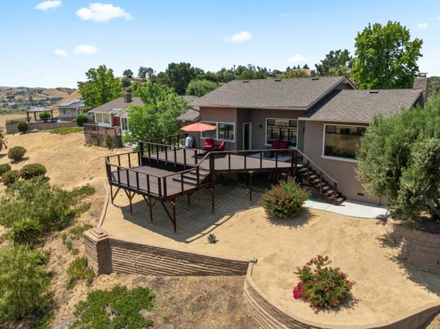 38 Barbras Court, Hollister CA: https://media.crmls.org/mediaz/79cfb1bd-cf95-4b23-8ba5-7616157e4d87.jpg