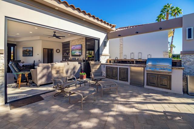 80394 Avenue 48, Indio CA: https://media.crmls.org/mediaz/79d066a3-cb42-433d-8552-103f67acabcc.jpg