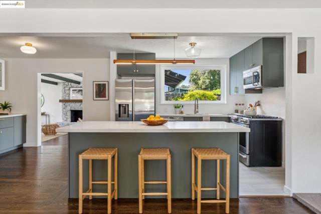 Image 10 of 60 For 2069 Horne St