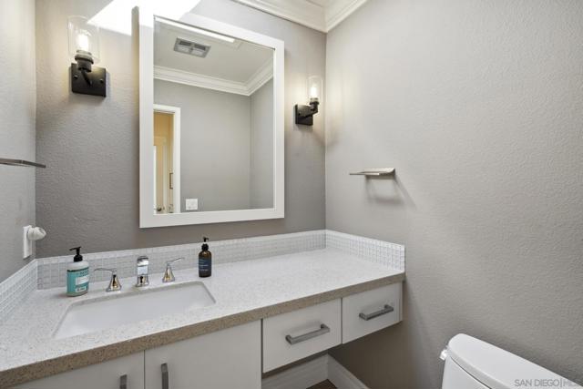 429 S Sierra Ave, Solana Beach CA: https://media.crmls.org/mediaz/79d16e10-abfa-494f-93b5-020b1d8d6628.jpg