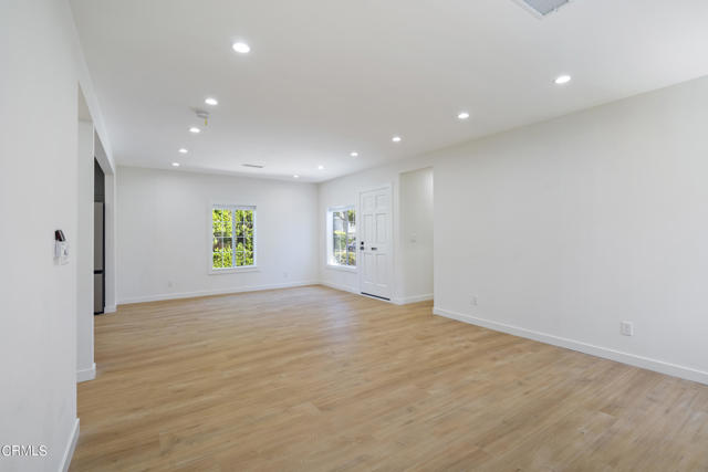 Detail Gallery Image 8 of 35 For 83 S Greenwood Ave, Pasadena,  CA  - 3 Beds | 2 Baths