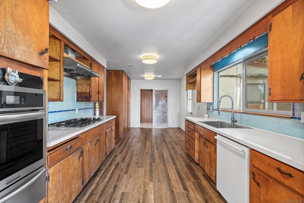 79D2Ed53 5C38 486E B8F9 08E66D8Eafba 719 Marsolan Ave, Solana Beach, Ca 92075 &Lt;Span Style='BackgroundColor:transparent;Padding:0Px;'&Gt; &Lt;Small&Gt; &Lt;I&Gt; &Lt;/I&Gt; &Lt;/Small&Gt;&Lt;/Span&Gt;