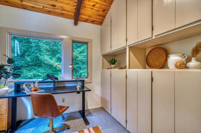 9013 Rhodes Avenue, Aptos CA: https://media.crmls.org/mediaz/79d4816e-8dc7-4ca9-93d5-911591ff7557.jpg