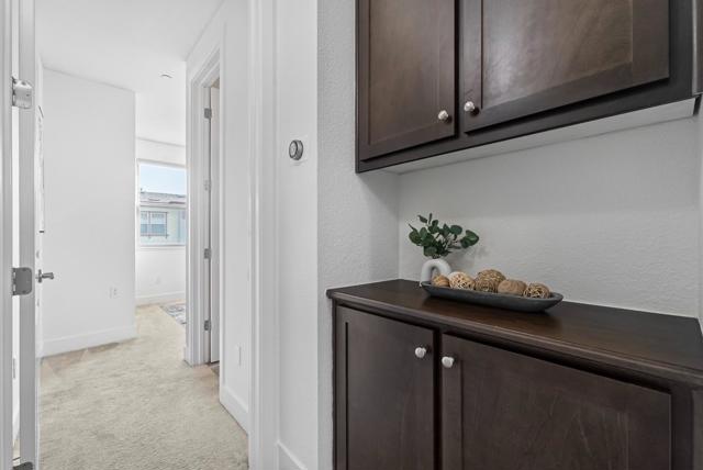 329 Cherokee Loop, Mountain View CA: https://media.crmls.org/mediaz/79d569da-c0c7-442f-af32-47615fbf4b45.jpg