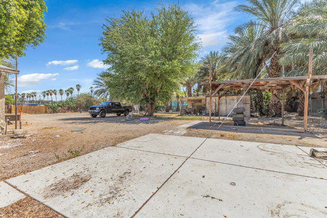 50351 Monroe Street, Indio CA: https://media.crmls.org/mediaz/79d57a34-728d-4f04-a2b2-7d4346489d22.jpg