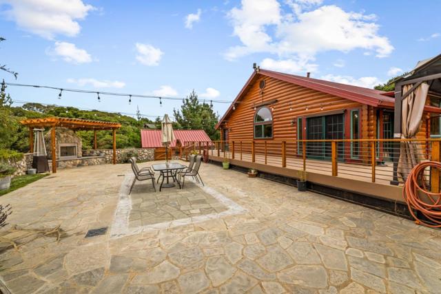 8697 Dyer Road, Salinas CA: https://media.crmls.org/mediaz/79d698cd-43aa-48bf-826c-8ceae5418dfc.jpg