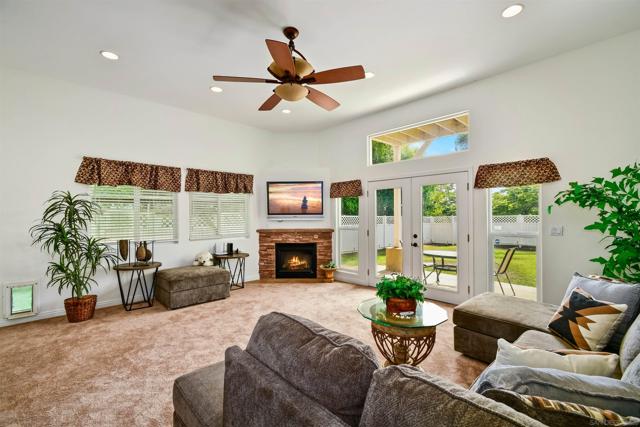 2725 Morning Glory Ln, Carlsbad CA: https://media.crmls.org/mediaz/79d82b51-246c-4292-81e7-edd6d305d0ad.jpg