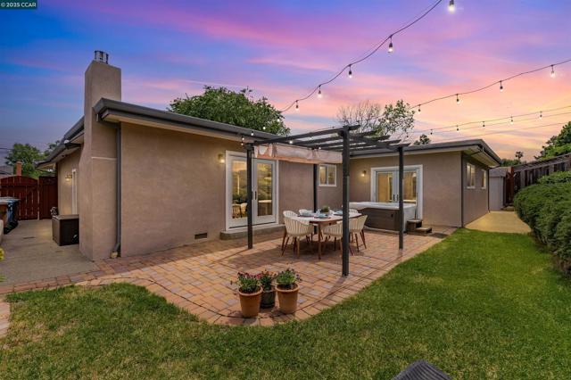 438 Odin Dr, Pleasant Hill CA: https://media.crmls.org/mediaz/79d88cee-3c60-460f-8cb5-4a588d80261b.jpg
