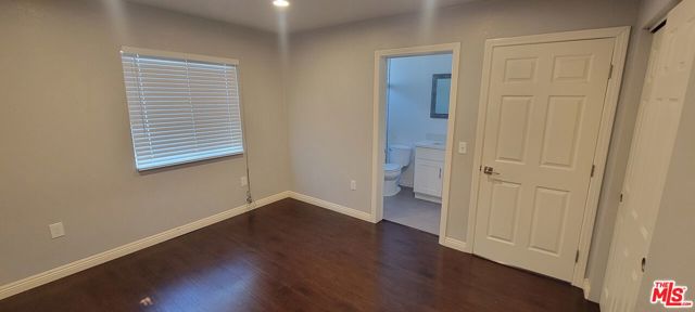 1493 W 47th Street, Los Angeles CA: https://media.crmls.org/mediaz/79d93a8a-facb-4928-93af-2ef8fd58e68f.jpg