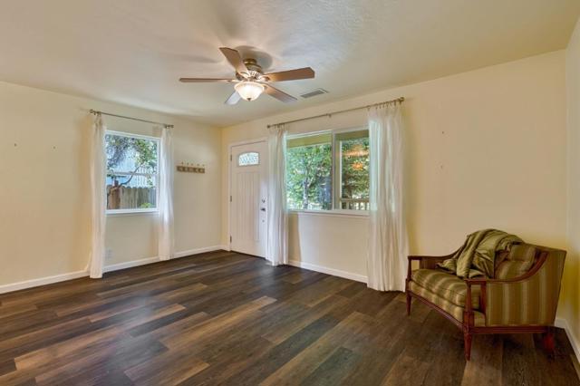 135 Brewery Lane, Auburn CA: https://media.crmls.org/mediaz/79db2259-4eb3-4bbf-beb7-32231eef0a34.jpg