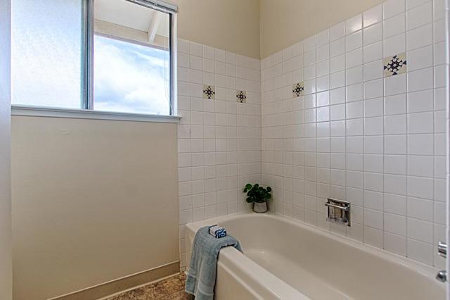 106 Palo Verde Terrace, Santa Cruz CA: https://media.crmls.org/mediaz/79dbc6a8-3819-4283-9c9e-2d7a30a887da.jpg