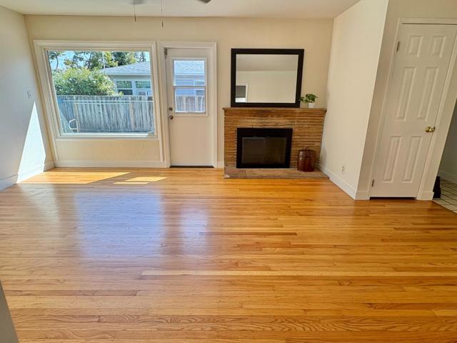 2212 ARLEEN Way, San Jose CA: https://media.crmls.org/mediaz/79dc1b31-55d5-4583-b92e-a74b085a2d96.jpg