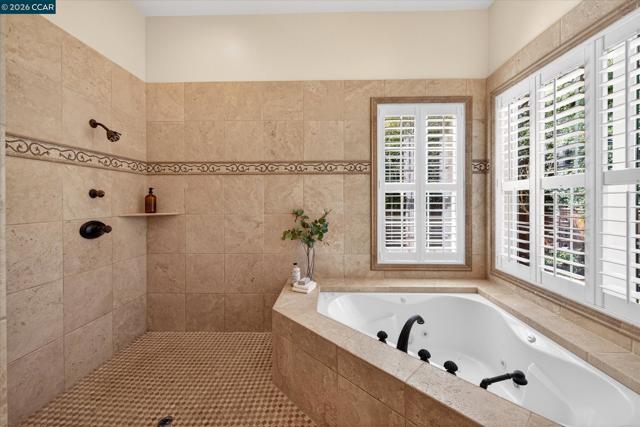 Image 30 of 60 For 3 Brooktree Dr