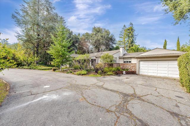 15041 Park Drive, Saratoga CA: https://media.crmls.org/mediaz/79dd6d7e-f0aa-4a59-bc64-3b94624473b3.jpg