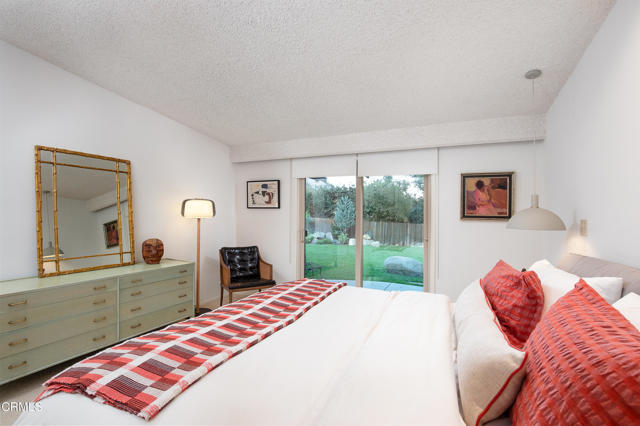 1570 Old House Road, Pasadena CA: https://media.crmls.org/mediaz/79de1402-08b4-480d-8c32-ea01ce81ee35.jpg