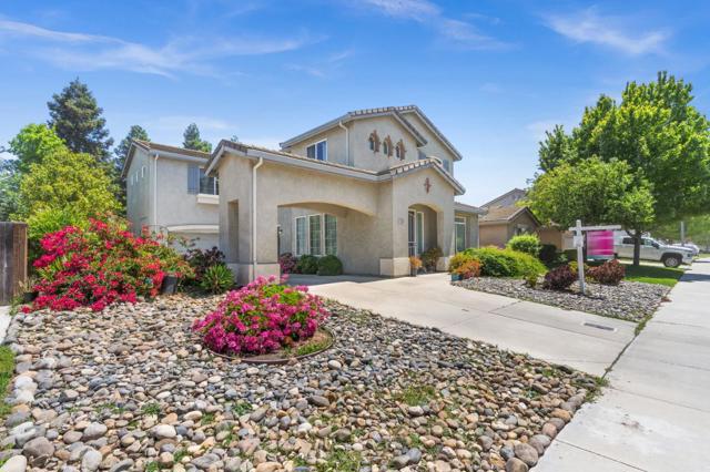 10628 Hidden Grove Circle, Stockton CA: https://media.crmls.org/mediaz/79de8ca6-e0a0-4844-9a6e-20c254638762.jpg